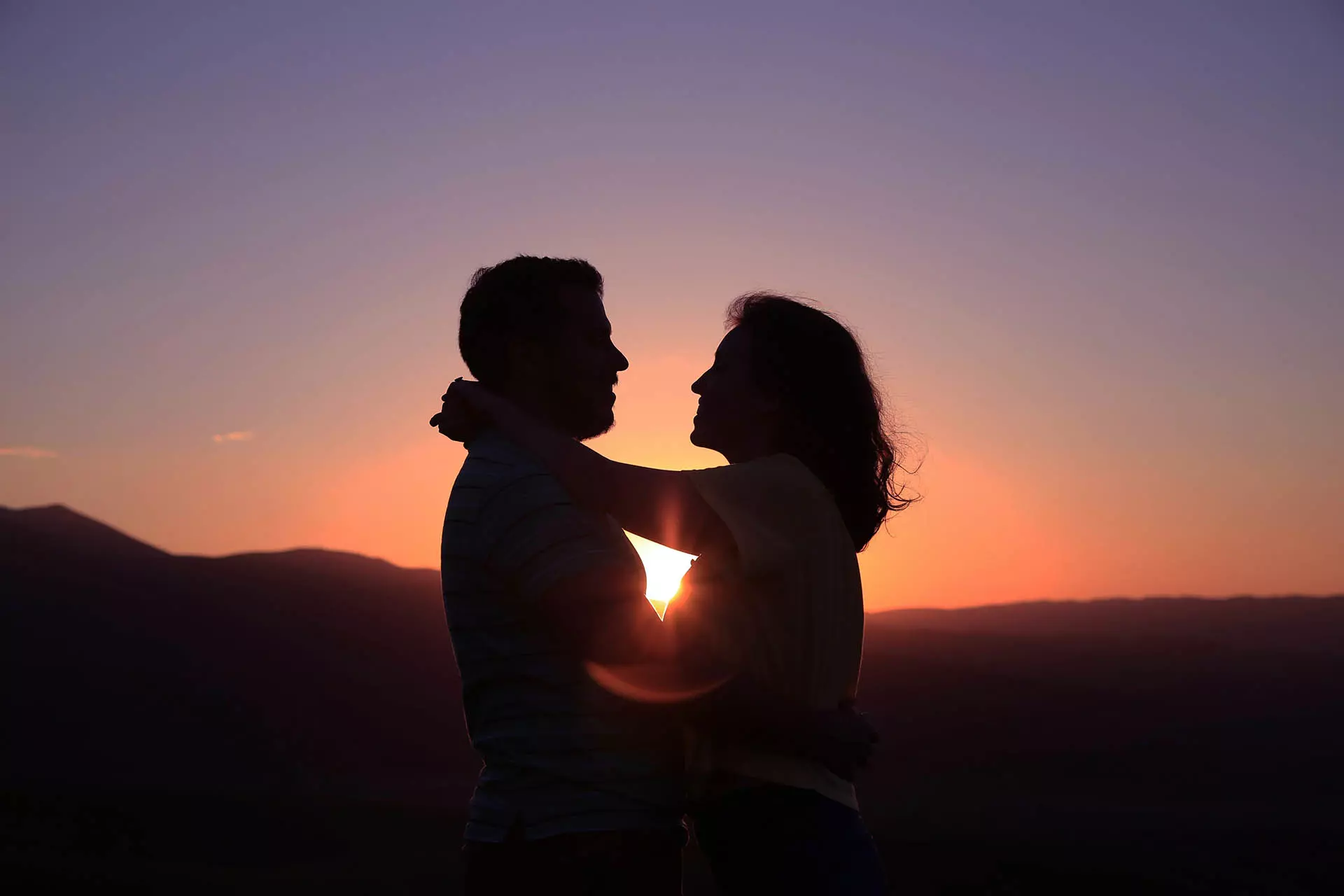 Liebe ohne Grenzen: Wie gelingt Intimität in einer Fernbeziehung?